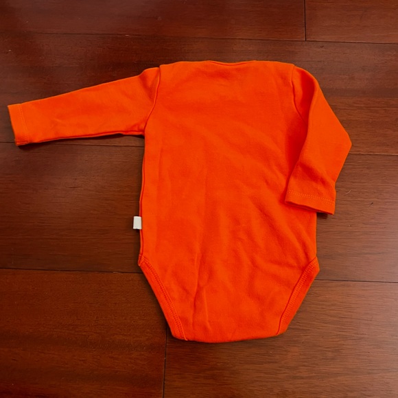Long sleeve ๐ Jack-o-lantern ๐ Onesie - Picture 2 of 3
